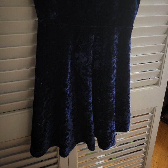 Women's Navy Velvet Mini Dress Forever 21 Small - Picture 3 of 4